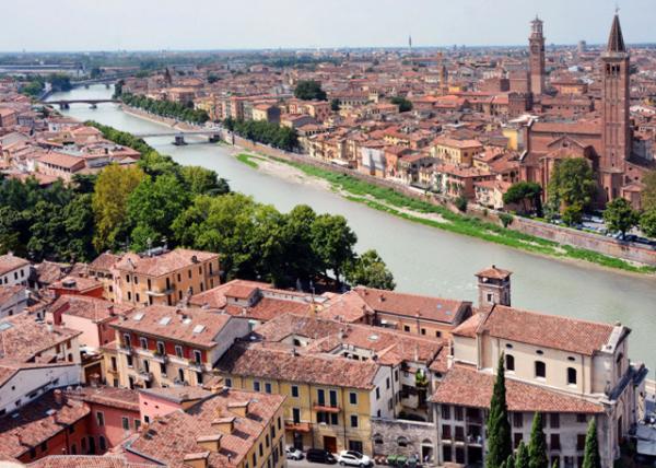 2018-07-10_Church_Sant'Anastasia by Adige Ͻܺʥ˹0001.JPG