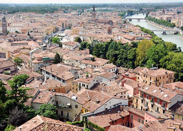 2018-07-10_Adige River Bank Ͻܺ0001.JPG