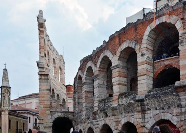 2018-07-10_Arena di Verona_Outside άɾ-20001.JPG