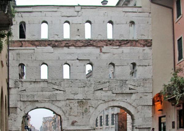 2018-07-10_Porta Borsari Retro 0001.JPG