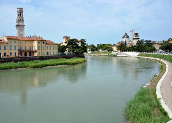2018-07-10_Adige_Duomo di Verona & Campanile San Giorgio in Braida Duomo di Verona άɴ ʥ¥0001.JPG