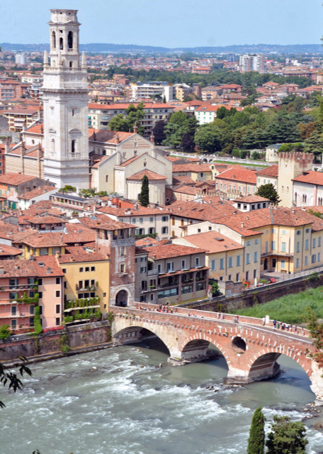 2018-07-10_Ponte Pietra ʯ-30001.JPG