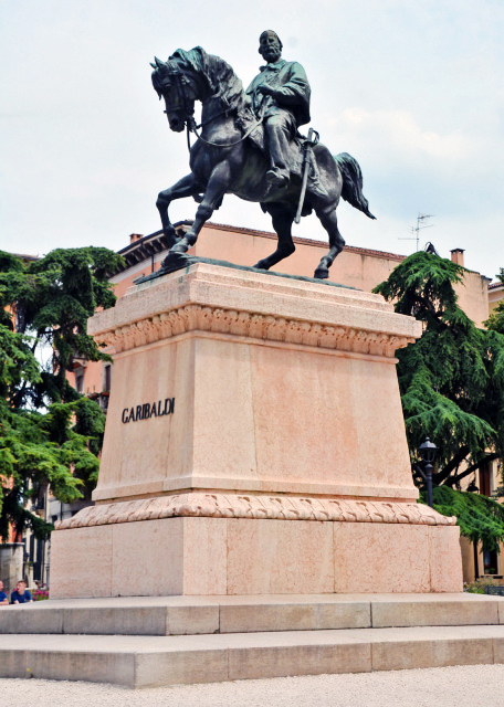 2018-07-10_Statue_Monument to Giuseppe Garibaldi 塤ﲨڼ0001.JPG