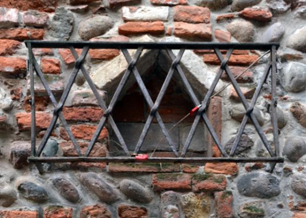 2018-07-10_Bldg_Smoking Window ͨ細0001.JPG