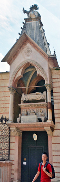 2018-07-10_Church_Santa Maria Antica_Tomb of Cangrande I-20001.JPG