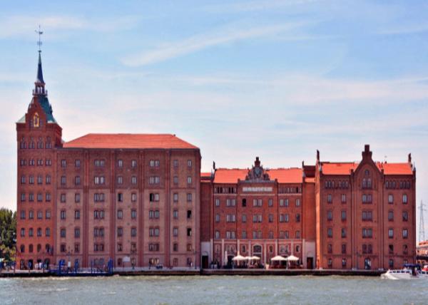 2018-07-08_Bldg_Palazzo Grandi Stazioni ϡ˹Ṭ-20001.JPG