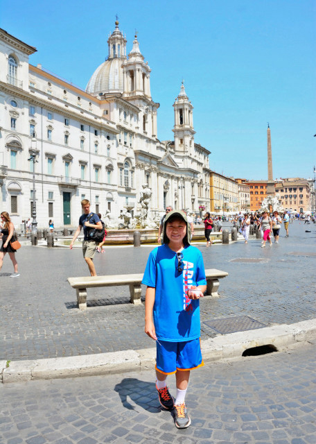 2015-07-05_Piazza Navona_Fountain of 4 Rivers w Agonalis Obelisk 󴬹㳡0001.JPG