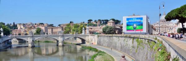 2015-07-05_St Peter's Basilica & Ponte Vittorio Emanuele II0001.JPG