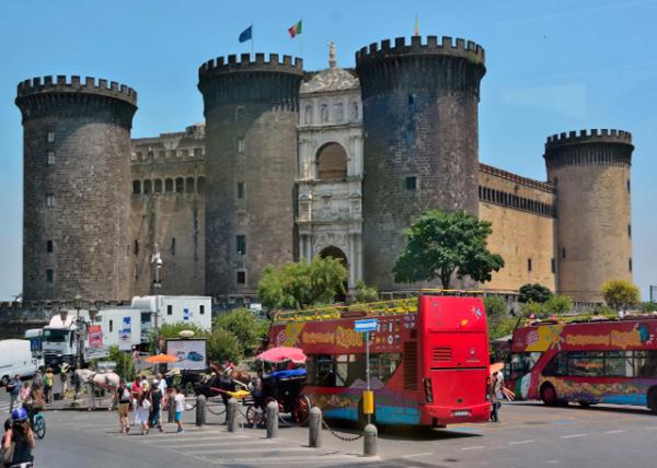 2015-07-03_Castel Nuovo ±-30001.jpg