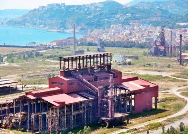 2015-07-03_Bagnoli_Steel Mill 0001.JPG