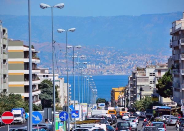 2015-07-02_Messina-Taormina_Mili Marina ͷ-90001.JPG