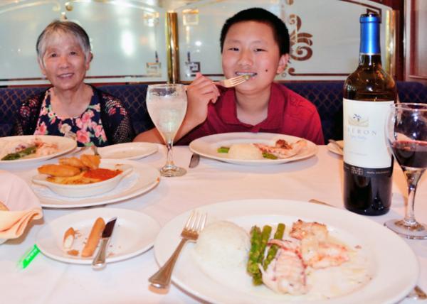 2015-07-02_Emerald Princess_Botticelli Dining Rm0001.JPG