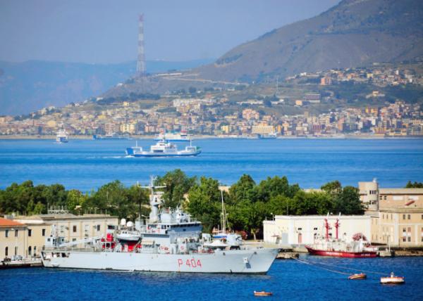 2015-07-02_Messina_Strait of Messina-10001.JPG