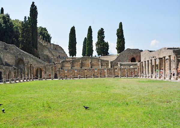 2015-06-14_Gladiators Barracks ǶʿӪ.jpg