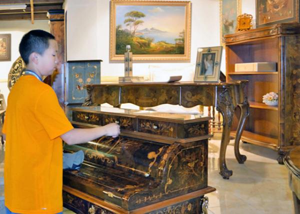 2015-06-14_Sorento_Inlaid Wood Furniture @ Cuomo's Lucky Store пĪ˵ꡤǶľƼҾ0001.JPG