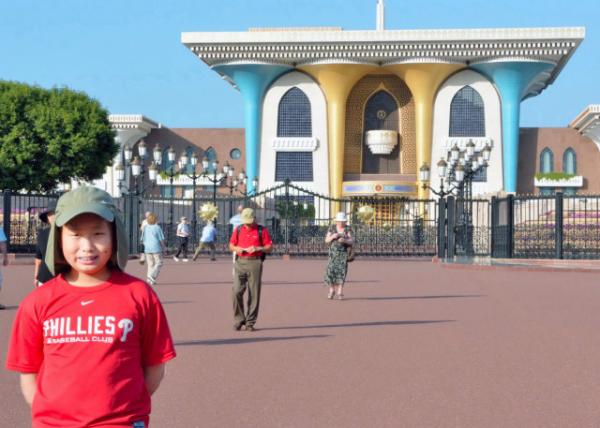 2013-12-11_Al Alam Palace ʌm-30001.JPG