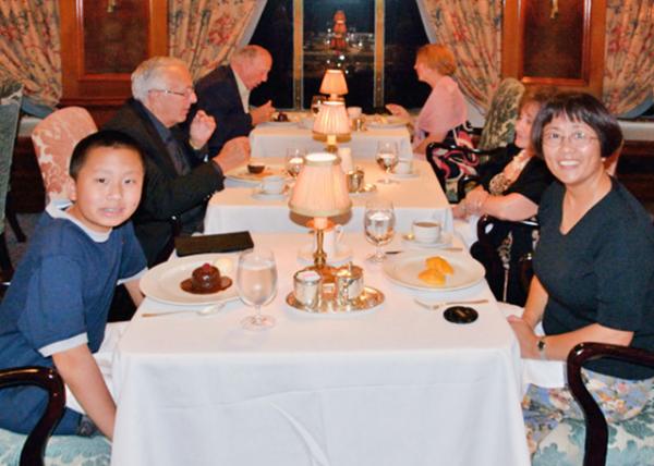 2013-12-12_Grand Dining0001.JPG