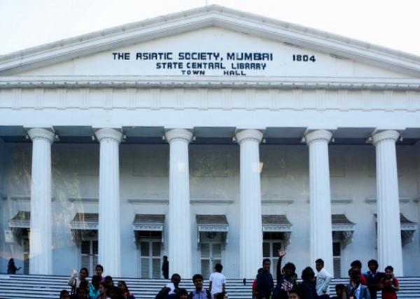 2013-12-14_Town Hall0001.JPG