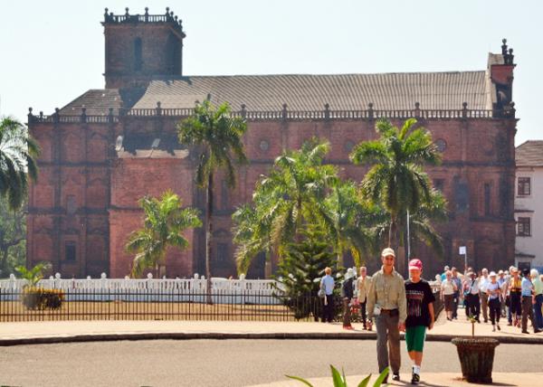 2013-12-16_Basilica of Bom Jesus ȱҮմ-130001.jpg