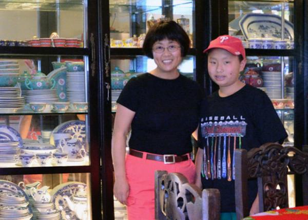 2013-12-16_Home of Otto de Oliveira Fernandes_Blue and White Porcelain Collection ໨ղ-120001.JPG