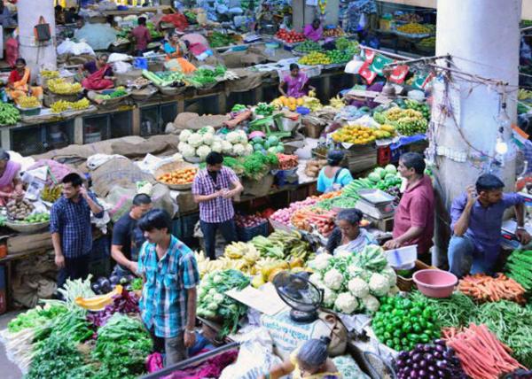 2013-12-16_Fruit-Veggie Market-60001.JPG
