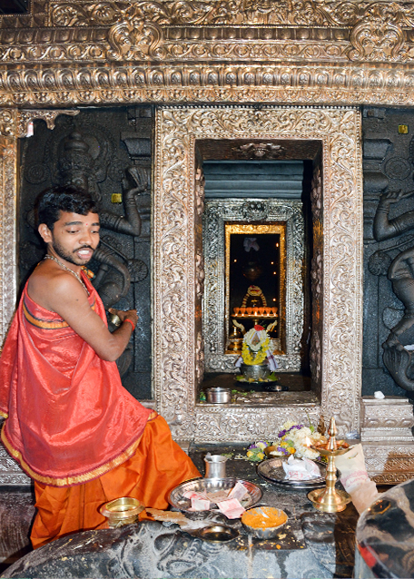 2013-12-17_Devotion to Lord Shiva, Seeking Blessings for Prosperity, Well-being, & Spiritual Enlightenment.jpg