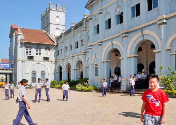 2013-12-17_St. Alysiuys HS-10001.JPG