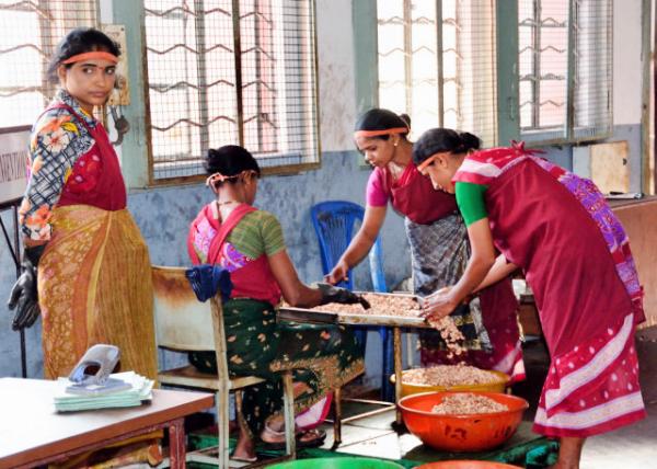 2013-12-17_Achal Industries Cashew Factory ҵ-10001.JPG