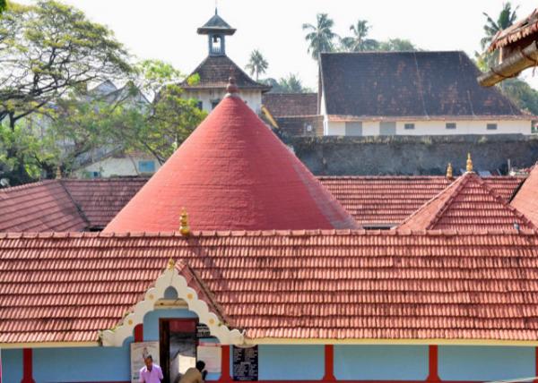 2013-12-18_Pazhayannur Bhagavathy Temple ʪūά-20001.JPG