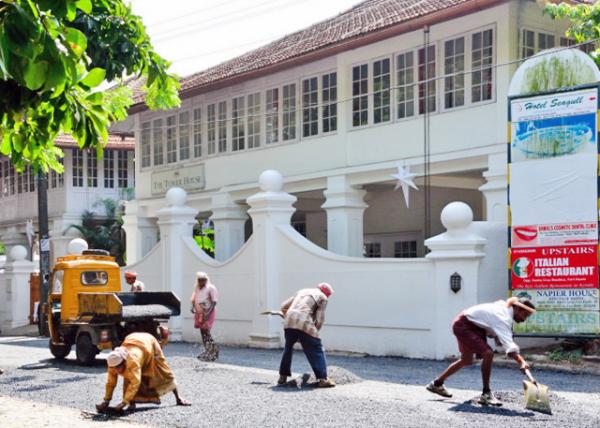 2013-12-18_Tower Rd Paved by Hands ֹ0001.JPG