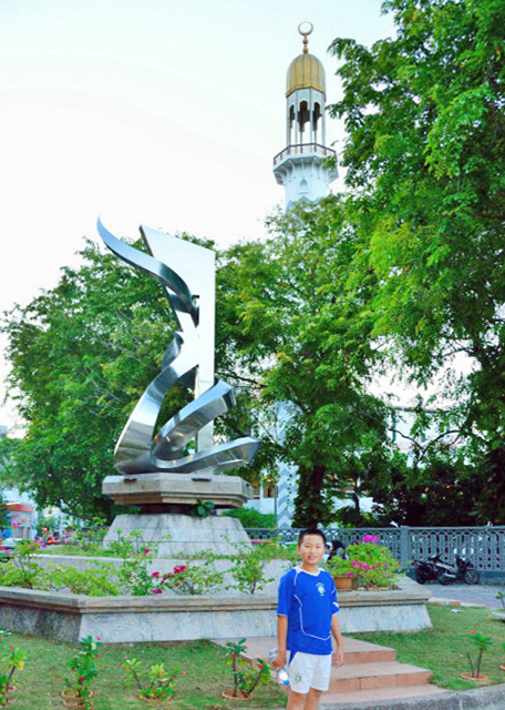 1751765524204211.jpg 2013-12-19_Jumhooree Binaa Repubblic Monument 共和国纪念碑0001.JPG