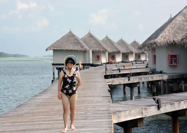 2013-12-20_Ocean Villa Suite Encircling a Secluded & Peaceful Tropical Paradise-1.jpg