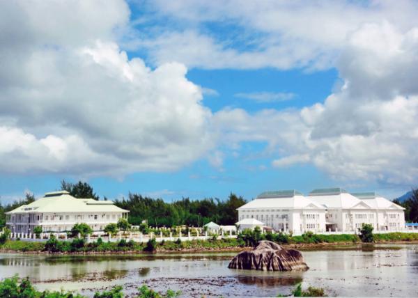 2013-12-23_Bldg_Government Complex ¥-20001.JPG