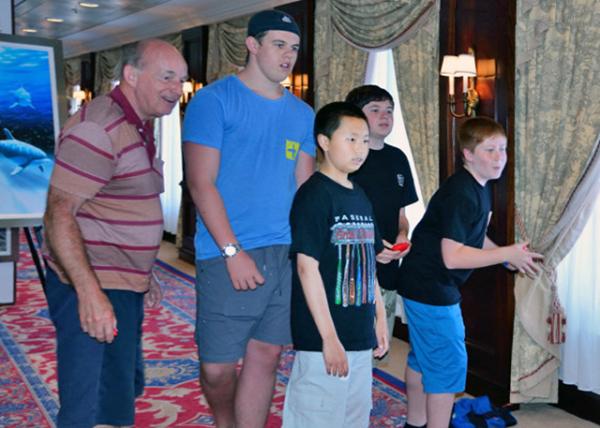 2013-12-24_Sam-Alex-Nick_Dart Throwing Ͷ0001.JPG