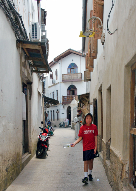 2013-12-27_Narrow & Winding Street С-90001.JPG