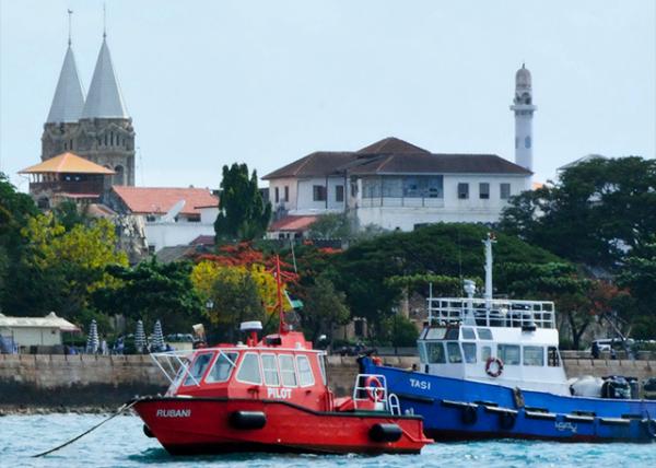 2013-12-27_St. Joseph's Roman Catholic Cathedral ʥԼɪ-20001.jpg