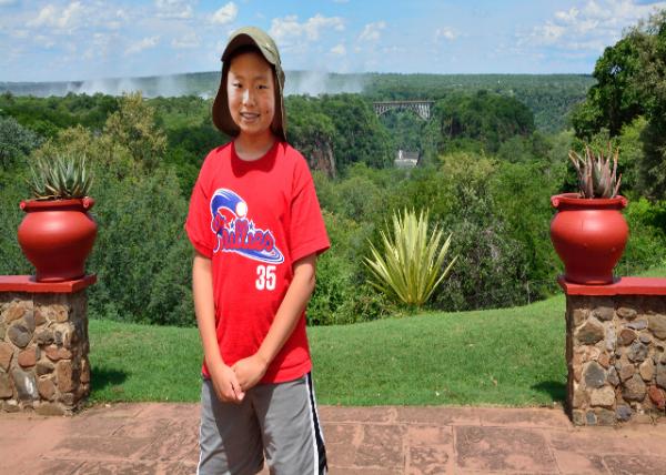2014-01-07_Victoria Falls Bridge between Zimbabwe and Zambia Viewed from Victorial Falls Hotel.jpg