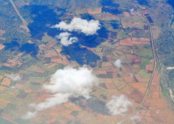 2014-01-09_Aerial View on Conjunction of  Zimbabwe, Botswana, & Zambia ͲΤɺޱǽ紦0001.JPG