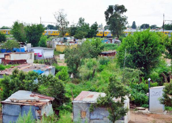 2014-01-10_Soweto Shanty_Public Restroom 201 @ Slums ƶߡ201-10001.JPG