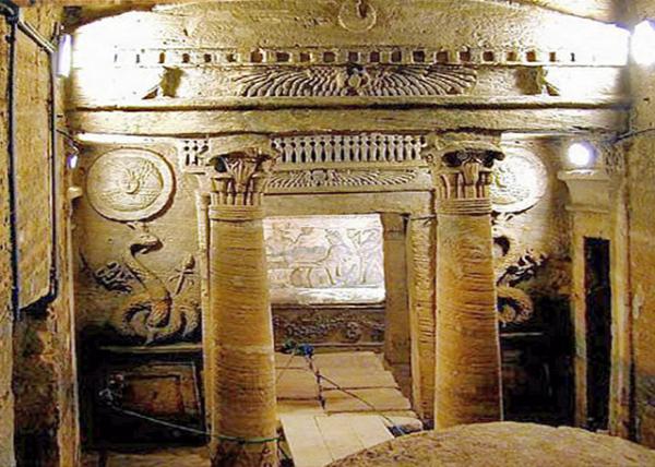 04-02-11_Catacombs of Kom el Shoqafa ƬѵĹѨ0001.JPG