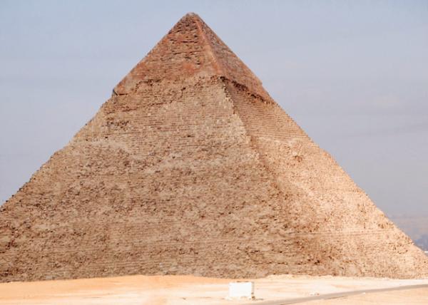 04-05-11_ Pyramid of Khafre_ Giza0001.JPG