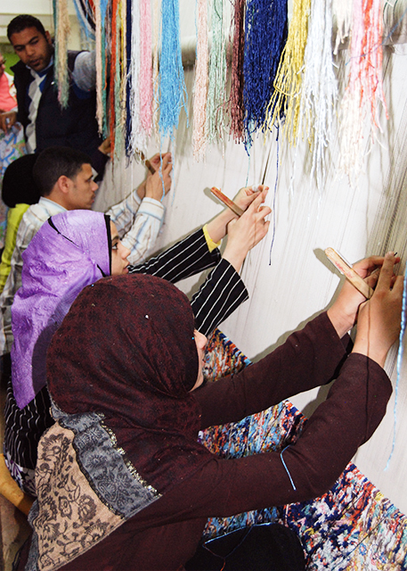 04-05-11_ Carpet Weaving @ Saqqara Carpet School -10001.JPG