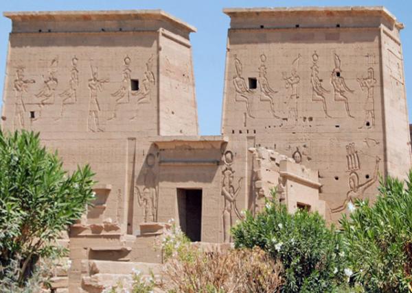04-06-11_ Temple of Isis˹-20001.JPG