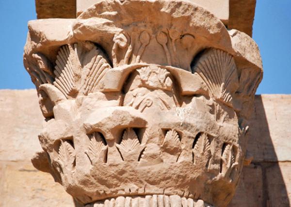 04-06-11_ Detail of the Column Capital ͷϸ-20001.JPG