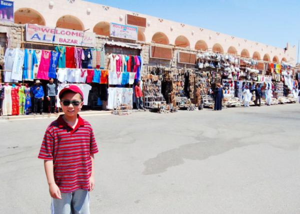 04-06-11_ Street Vendors_ Aswan-10001.JPG