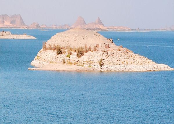 04-06-11_ Lake Nasser Formed by Aswan Dam, Abu Simbel-1.jpg