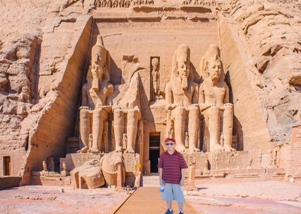 04-06-11_ Ramses II Colossi Accompanied by Carved Images of Captives from the N & S Unified Egypt @ the Great Temple ˹־ϱͳһľ-10001.jpg