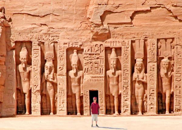 04-06-11_ Temple-Hathor-temples-Nefertari-Abu-Simbel-Ramses-30001.jpg