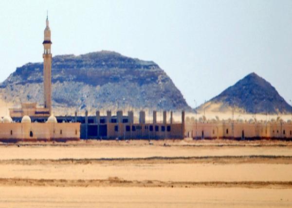 04-06-11_ Mosque in Western Desert0001.JPG