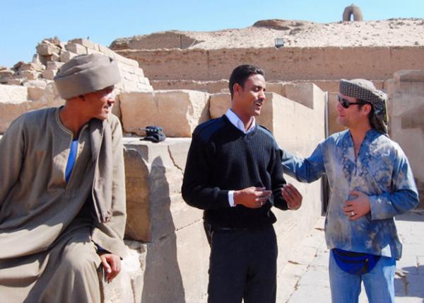 04-07-11_ Nubian_ Police_ & Tour Guide Met @ Kom Ombo Temple_ Kom Ombo0001.JPG